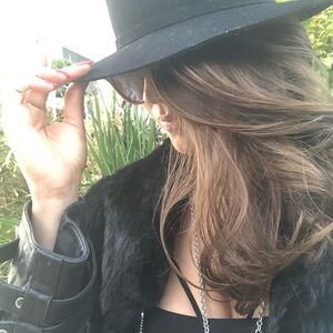 Meet your Posher, Alexandra